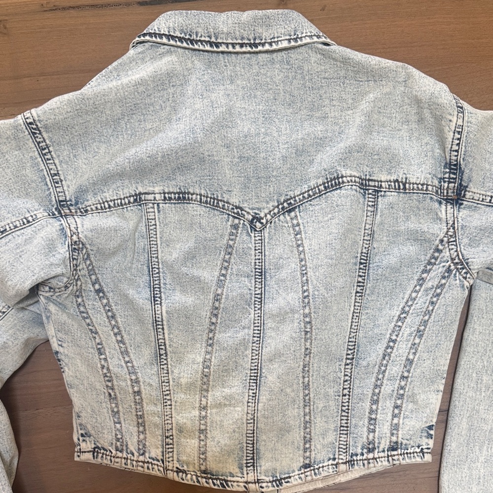 Good American Distressed Blue Denim Jacket - Picture 6 of 7